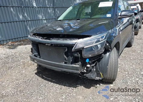 2023 Kia Seltos S из США, поврежденный, VIN KNDEUCAA7P7367417